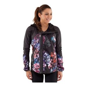 Women's Lululemon Run: Get Up & Glow Jacket